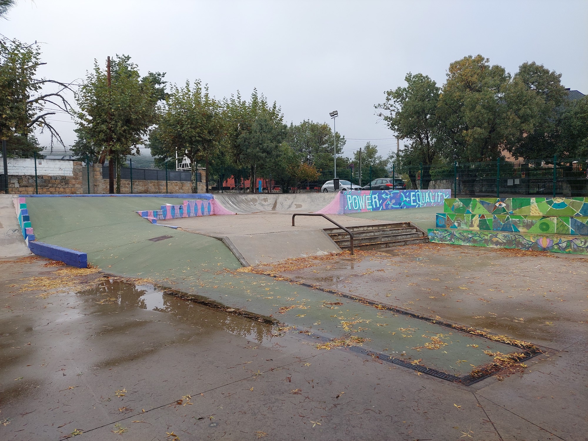 Hoyo de Manzanares skatepark